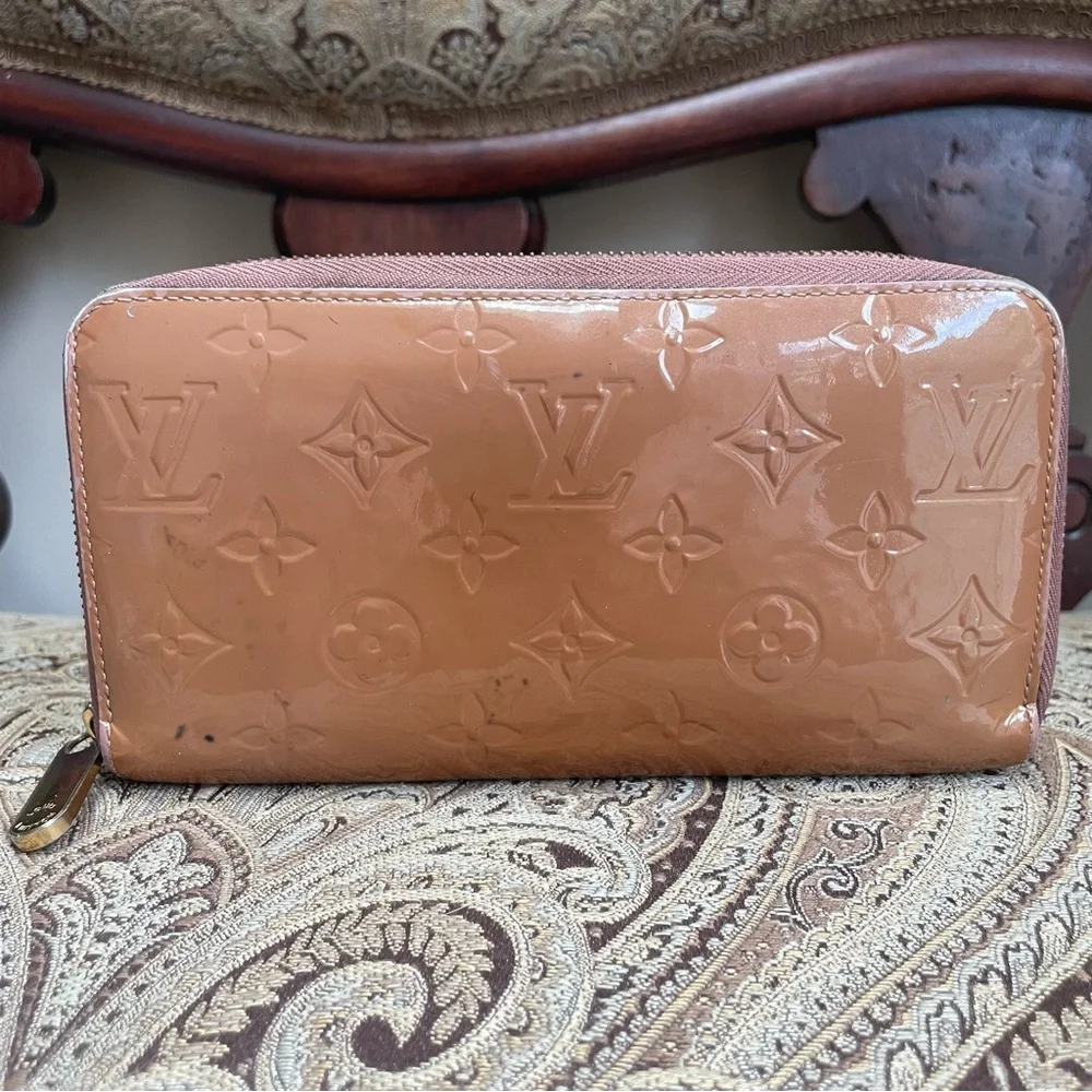 Louis Vuitton Caramel Light Brown Vernis Zip Around Long Wallet Zippy Authentic